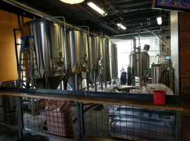 Ponderosa Brewing inside