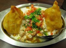 Rajjot Indian Cuisine food
