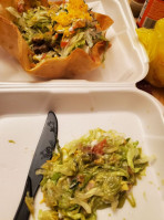 Robertito's Taco Shop food