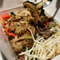 Ploy's Thai Food food