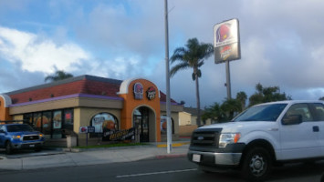 Taco Bell outside