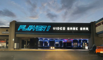 Player 1 Video Game Las Vegas outside