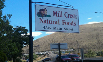 Mill Creek Natural Foods outside