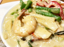 Seven Seas Authentic Thai Cuisine food