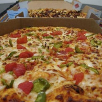 Domino's Pizza food