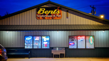 Bent's Smokehouse Pub outside