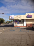 Ortiz #2 Bakery outside