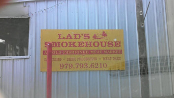 Lad's Smoke House Catering food