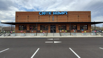 Cootie Brown's Campus outside