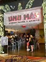 Uno Mas Street Tacos Spirits food