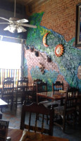 Los Mariachis Mexican Restaurant inside