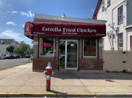 Estrella Fried Chicken outside