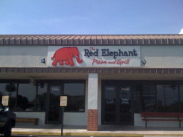 Red Elephant Pizza Grill outside