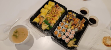 Sushi Poke food