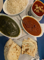 Discovery Indian Cuisine food
