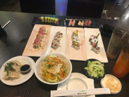 Yama Sushi food