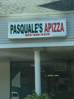 Pasquale's Apizza outside