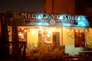 Mellow Cafe And Gastropub food