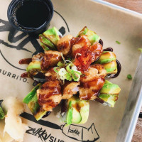 Zukku Sushi food