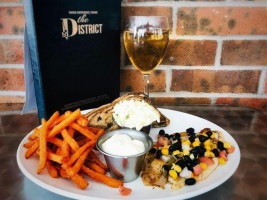 The District Pub Grill food