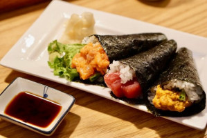 Yanagi Sushi food