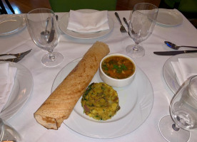 Monsun Fine Indian Cuisine food