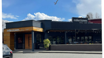 Milestones Grill + Bar - Park Royal outside