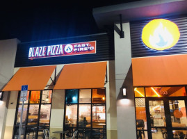 Blaze Pizza inside