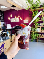 Oakberry Acai Bowls &smoothies Santa Barbara outside