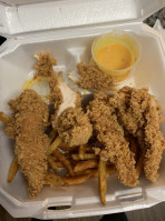 Charlie’s Kitchen Seafood food