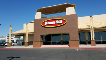 Jason's Deli outside