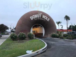 The Donut Hole outside