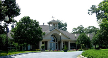 Lake Hickory Country Club Springs Clubhouse food