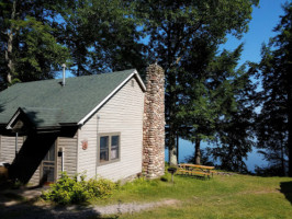 Sunrise Lodge outside