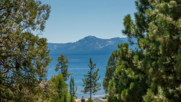 Tahoe Vista Inn Marina inside