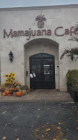 Mamajuana Cafe Huntington outside