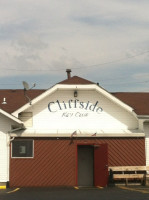 Cliffside Key Club outside