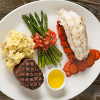 J. Gilbert’s Wood Fired Steaks Seafood Omaha food