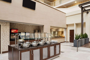 Embassy Suites By Hilton Dallas Market Center food