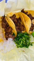 Un Rinconcito Latino food