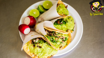 Tacos La Guerita food