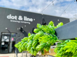 Dot Line Brewing Company outside