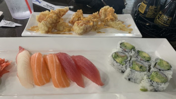 Volcano Sushi food
