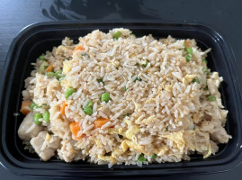 Henry's Wok'n Grill food