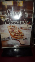 Serra's Pizzeria food