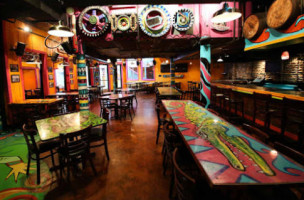 Fudpucker's Beachside Bar & Grill inside