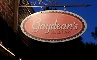 Gaydean's Sweet Art Catering food