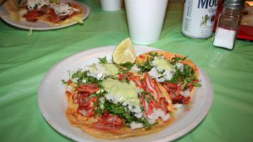 Tacos Los Gemelos food