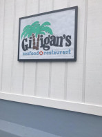 Gilligan's Seafood At The Dock food