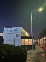Fish 101 outside